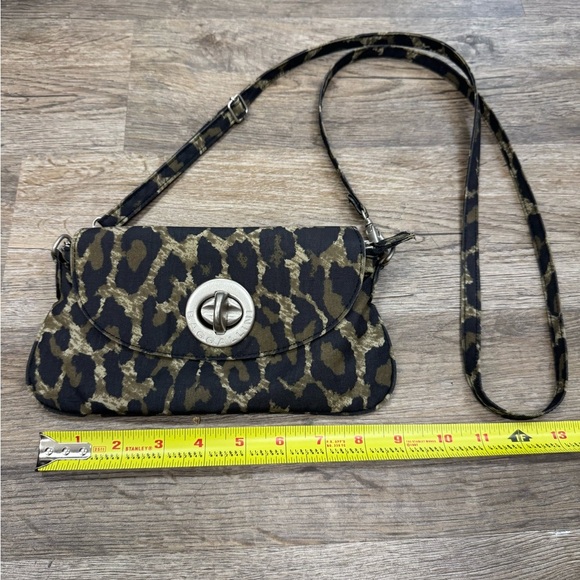 Baggallini Handbags - Baggallini Black and Tan Leopard Crossbody Bag